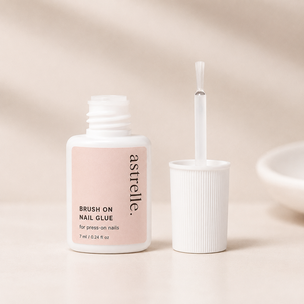 astrelle press-on nail glue with application brush